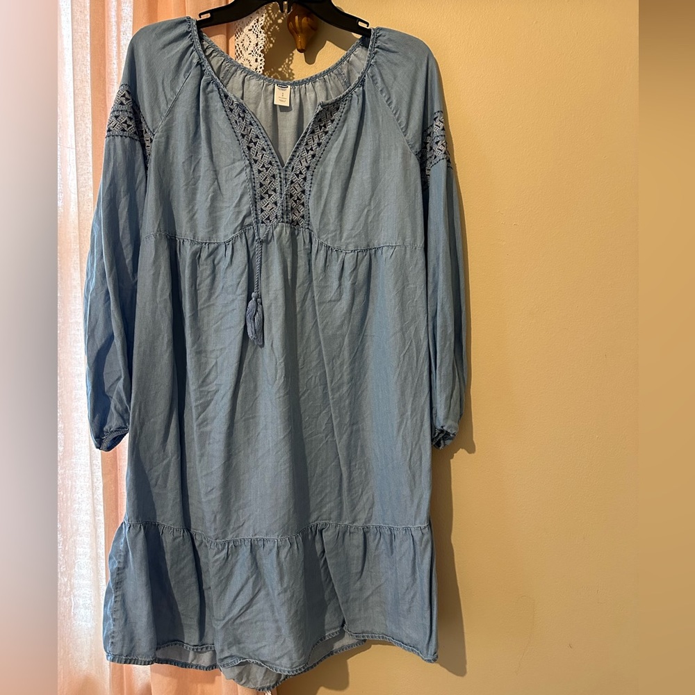 Old Navy chambray midi dress. Size S.